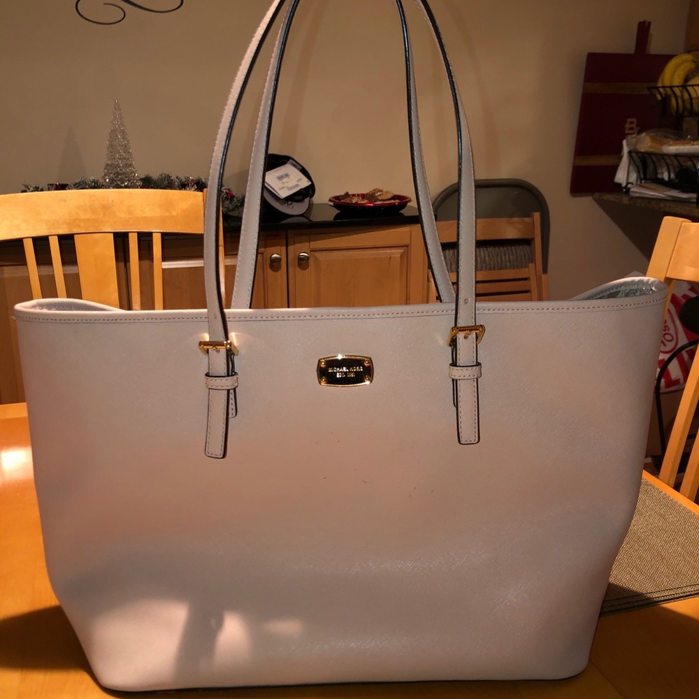Michael Kors light pink tote